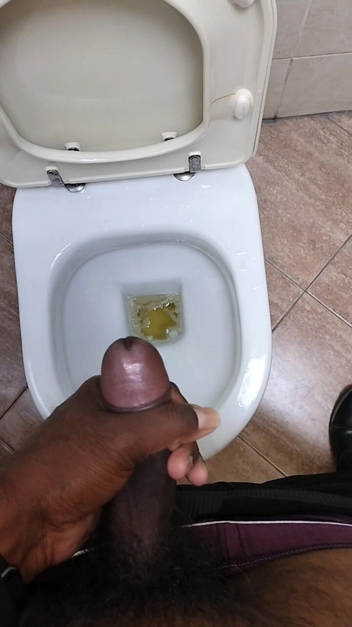 Blackcock83: Pissen en masturberen