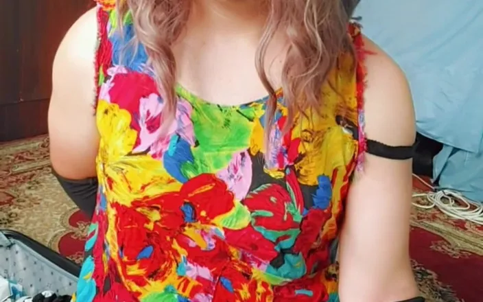 Kitty_Cross: Crossdresser Model Magic: Dancing with Grace
