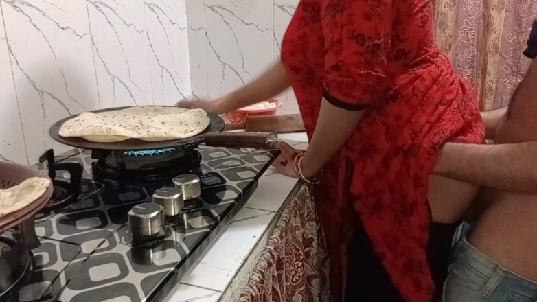 QueenbeautyQB: Indian Step Mom Sex Video in the Kitchen