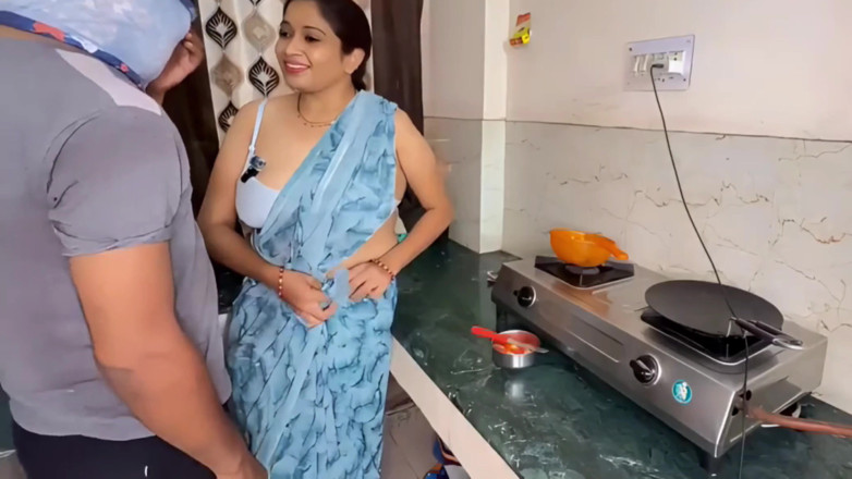 FantacyCouple: Indian Unsatisfied Bhabhi Lusty Sex with Devar on Kitchen Stand