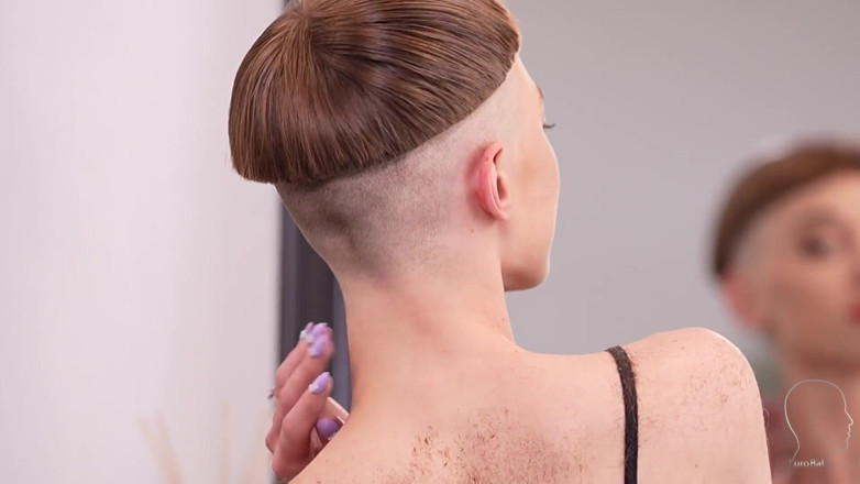 Euro Bald: Moniqe