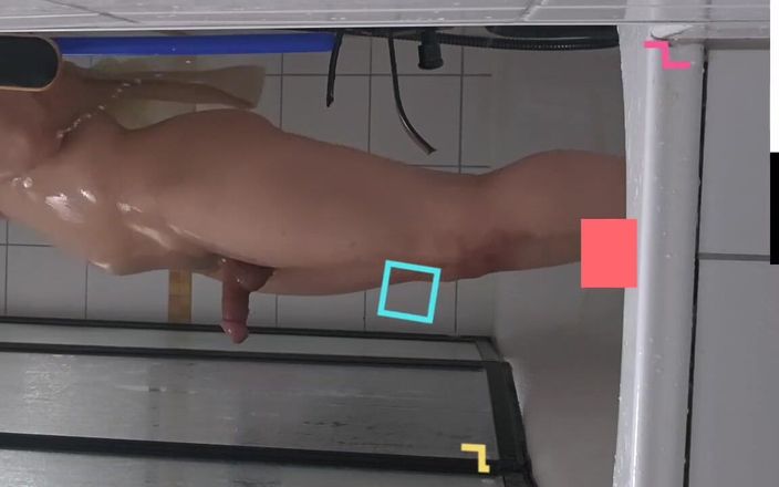 Daddy Femboy: Manželčiny oblečení a kosmetika
