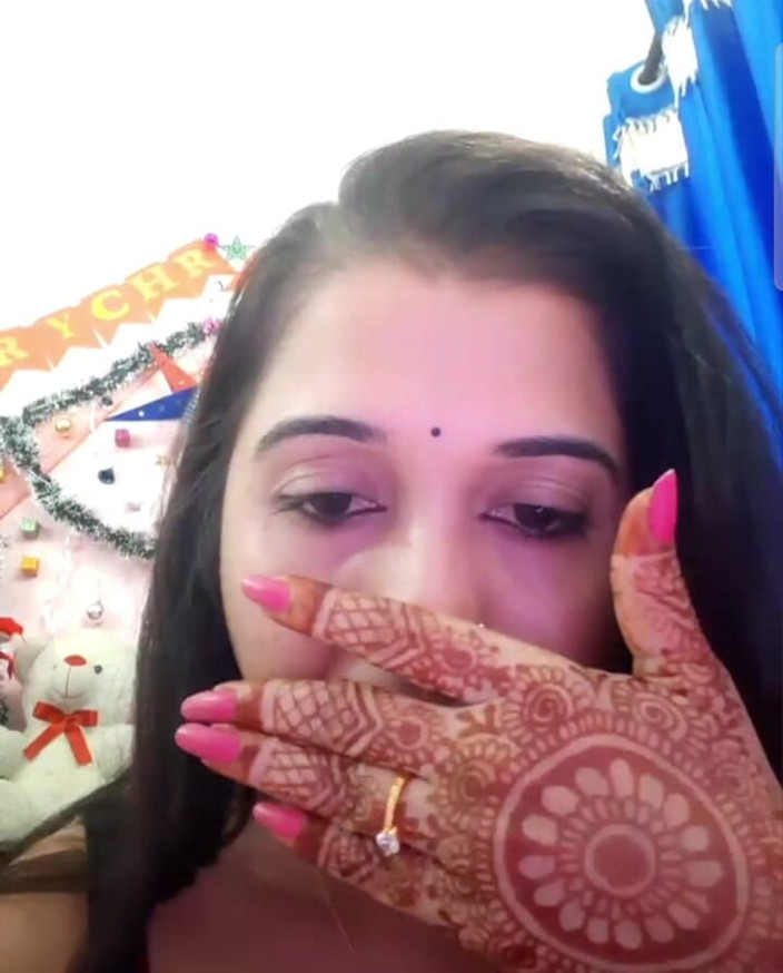 Kanchan devi: Bhabi inteligentă pompând pizda tare pe apel video