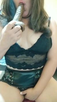 Hot Slut Stepmom Ends up in Extreme Squirt