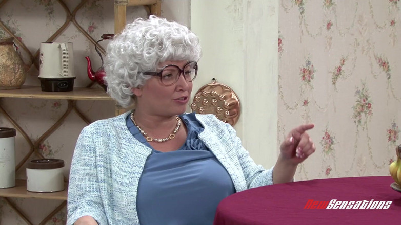New Sensations: Zlaté dívky: XXX milf parodie