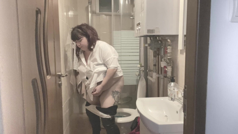 Roxanne Miller: Pee Compilation