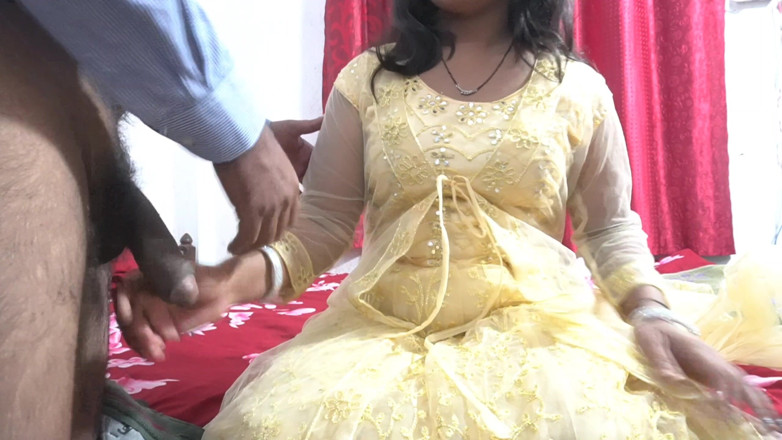 Mumbai Ashu: Desi Ladaki Ne Ghagara Pahankar Kahi Ja Rahi Thi Tabhi...