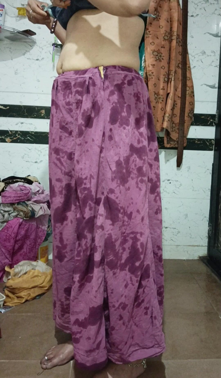 Priyahot77: Indiancă Priya Bhabi Sexy Body Show
