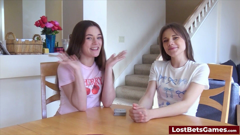 Lost Bets Games: ทีม Juniper และ Rose ที่น่ารักกับ Matt สําหรับสาวร่านแก้ผ้า