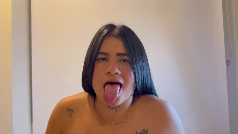 Fkn studio: Melakonkan Marisa