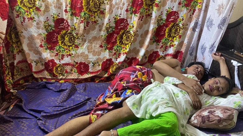 Hindi-Sex: くそったれの18歳の本物のインド系大学生