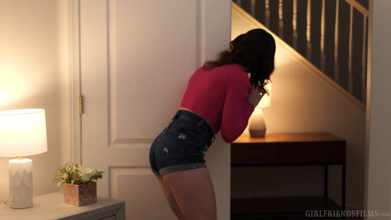 Girlfriends Films: Girlfriendsfilms Stepsisters - Scene 4