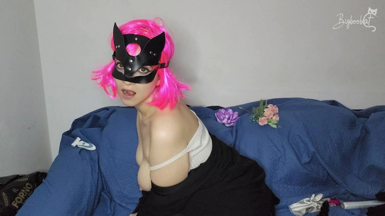 BigBoobCat: Miluji oblékání mých velkých přírodních koz do mé roztomilé kundičky