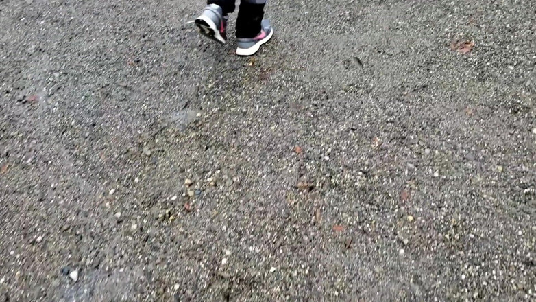 Nerdy_faery: Stoking basah berendam dan kencing