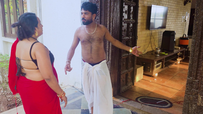 Kamasutra61: Indiana sexy indiana traiu seu marido e foi fodida com...