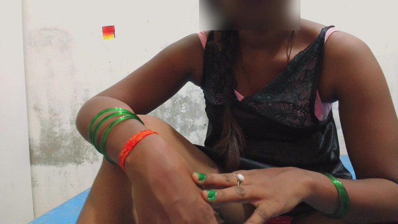 ExcitedWomen: A mezzanotte parla sexy con tutte le persone dopo aver...