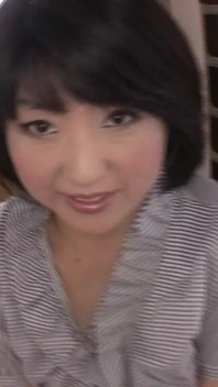 A Slut with a Neat Face Under the Lewd Disguise. One-on-one with an Amateur Slutty Wife Next Door 3-2