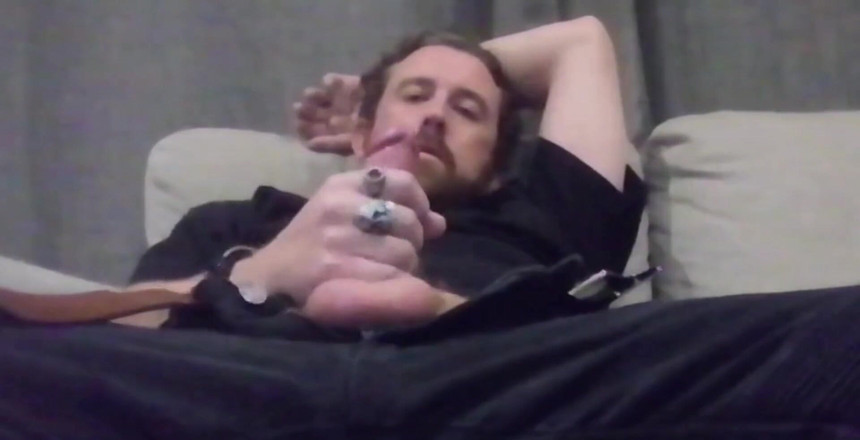 Dirty Talking Guy: 汚い話のジーンズはジャークオフ