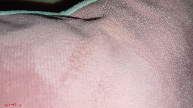 BisayaCouple29: Nadržená svobodná máma mě navštěvuje doma