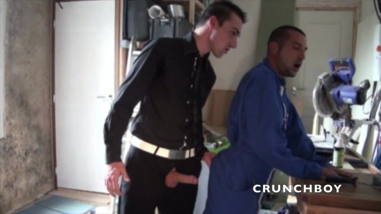 FRENCH AMATORS SEXTAPES: Une travailleuse hétéro se fait baiser par son manager de...