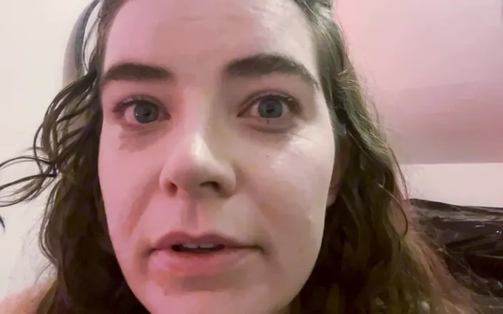 babycarriexx: Masochistic Girlfriend Begs to Cum After Punishment
