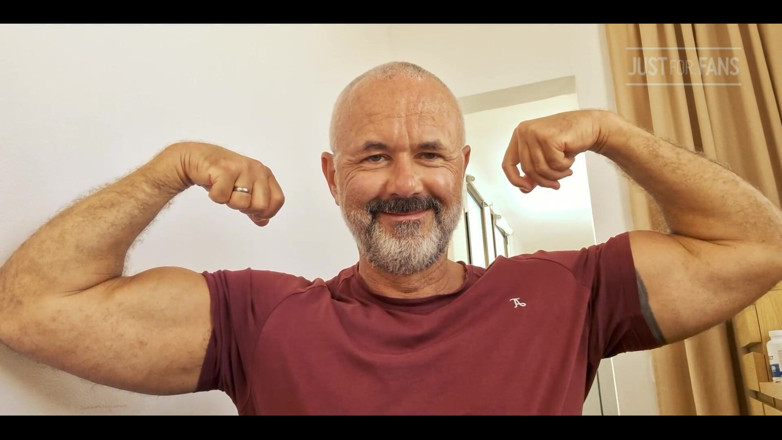 Mike Gross: Sono stati chiesto di fare un video flessibile - beh, è un...
