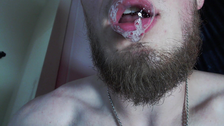 Hunky time: Feeding with Saliva
