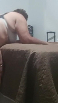 Memberikannya kepada MILF matang berusia 70 tahun gaya doggy