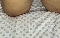 I Record My Big Ass Stepmother While She Plays in Bed in Leggings