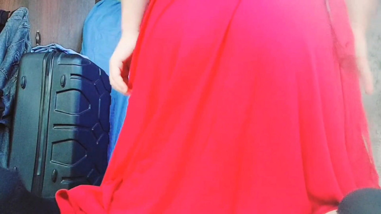 Kitty_Cross: Deslumbrante maricas parecendo perfeita enquanto dança sedutora