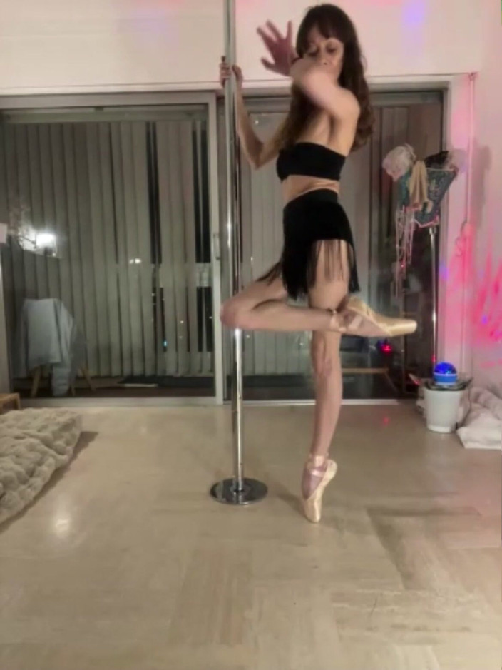 Chris06d72: Sensual Tango