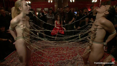 Public Disgrace by Kink: Màn chịch b-day của công chúa Donna