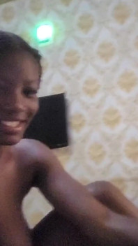 New Thot Alert! 19 Y O Girl Not Camera Shy