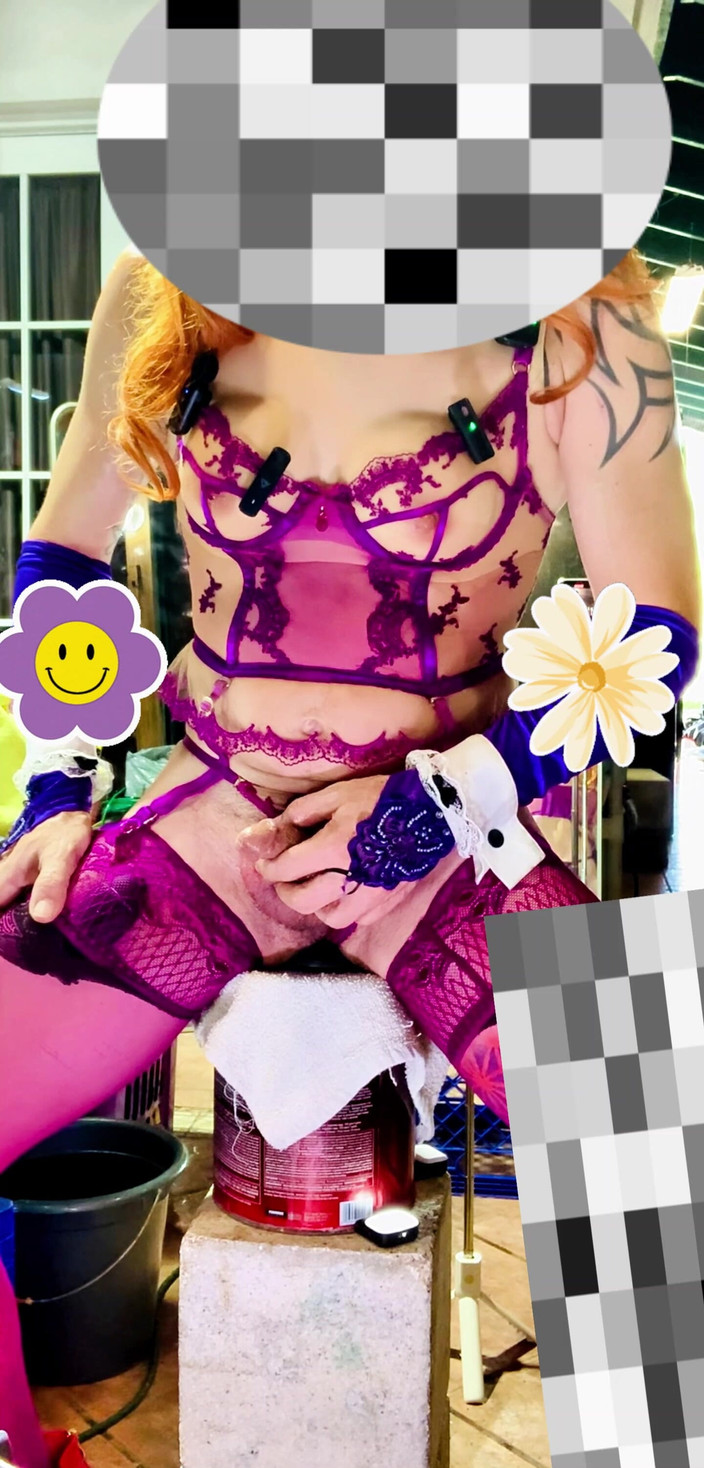 Benito414: TS latina sexy spodní prádlo chodí venku s vnitřní análním...