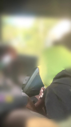 PlayboyHef: Bibir besar melahaskanku di depan umum