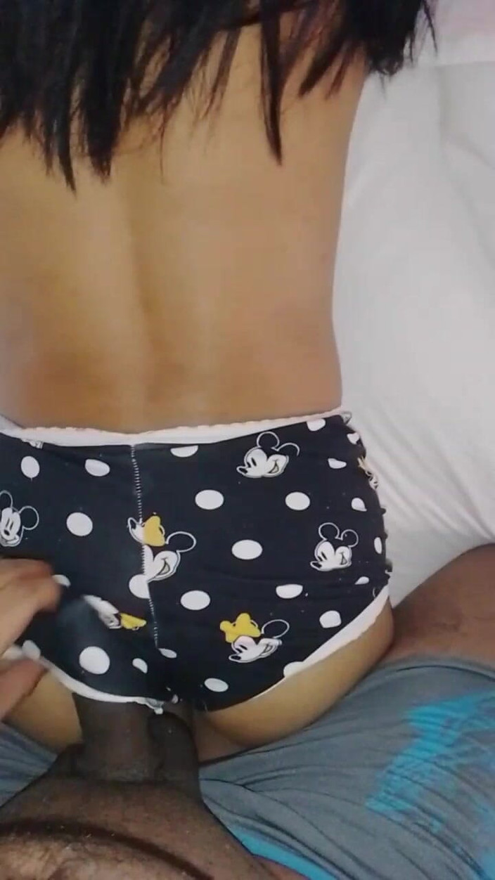 Skinnydanie21: Faccio diventare la mia sorellastra magra calda e desiderosa di...