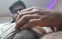 BaljeetNaked: Harige Indische ballen