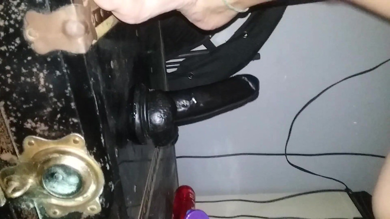 Harley Paradise: Manželka jezdí na péru před manželem