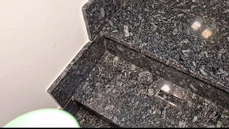 Labestiaylabella: 彼女の親友と家での冒険結婚後、私のベッドで激しくセックスした