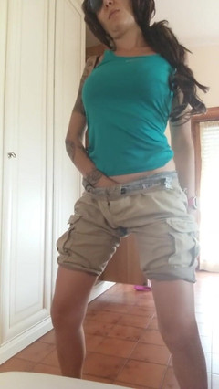 savannahamatoriale: सेक्सी Lara croft इतालवी कॉस्प्ले