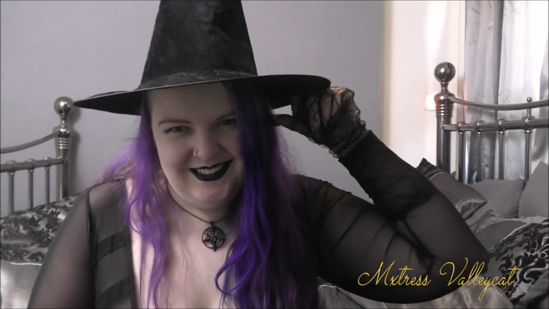 Mxtress Valleycat: Enchanted vape tease
