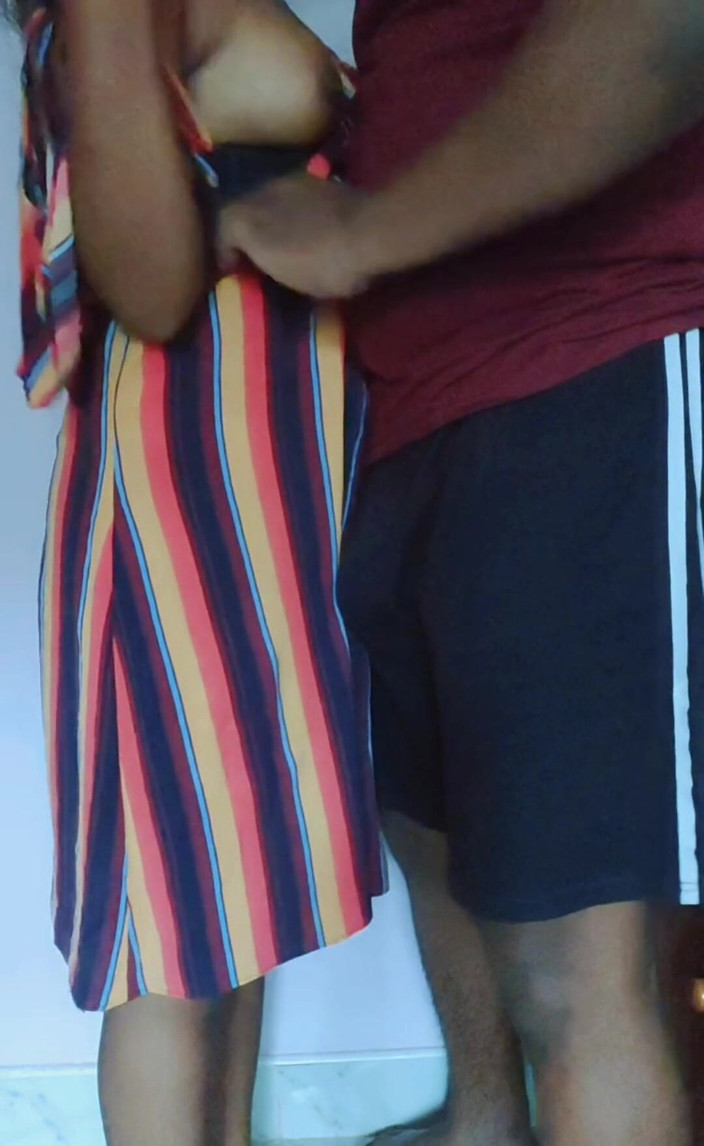 SlMilan: インドのバービ 18歳の女子大生