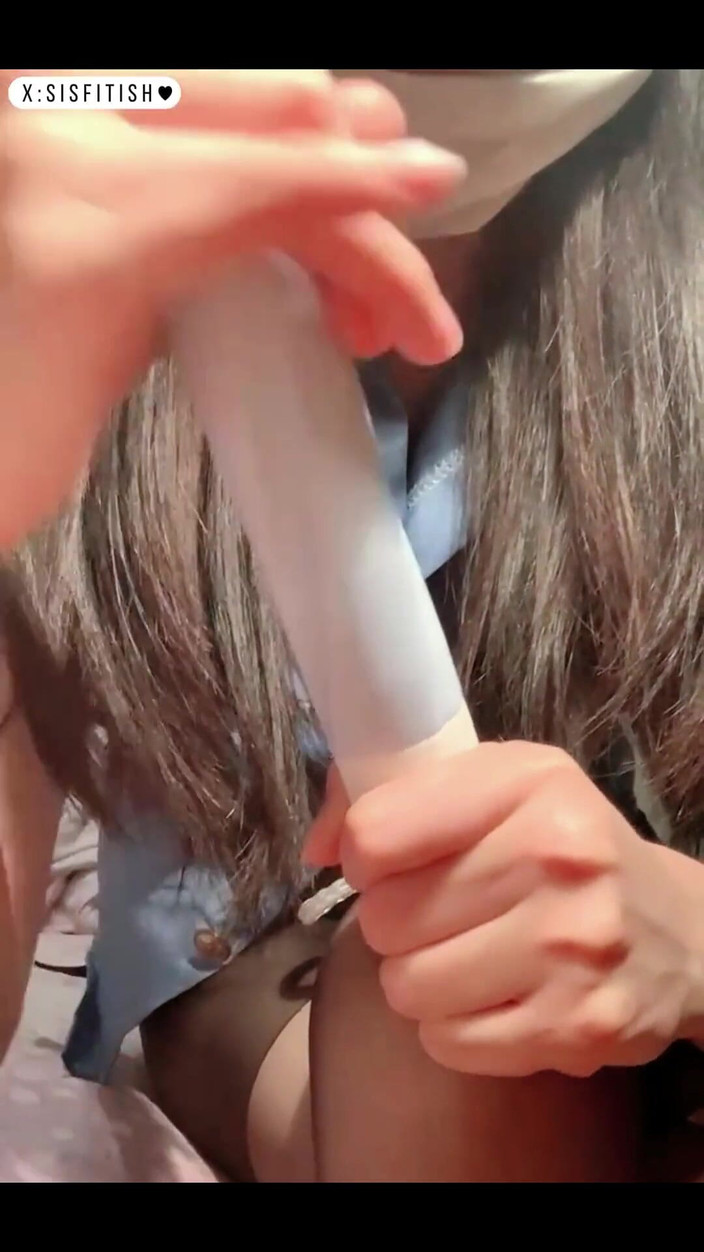 sisfetish: Косплей у чорних панчохах і на високих підборах, сексуальний і привабливий поліцейський, ти все ще можеш війти і піти на роботу завтра?