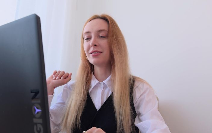 Loly Nebel Studio: A garota mais bonita do escritório de repente notou você