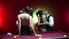 Im Bored lets Orgy: Jalang ini sangat memerlukan pelajaran kolam