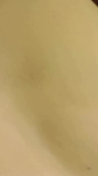 쪼이는 보지에서 하드코어 섹스하는 핫한 소녀