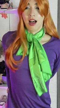 Puv daphne gara di sborrata cosplay con scooby