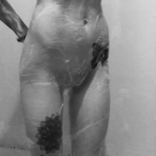 CandyHardX: Candyhard da sola in bagno