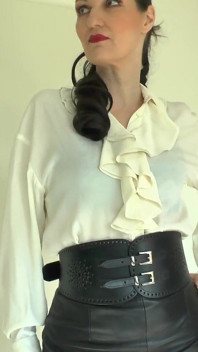 Geniş sıkı kemerler bölüm 76 lady victoria valente