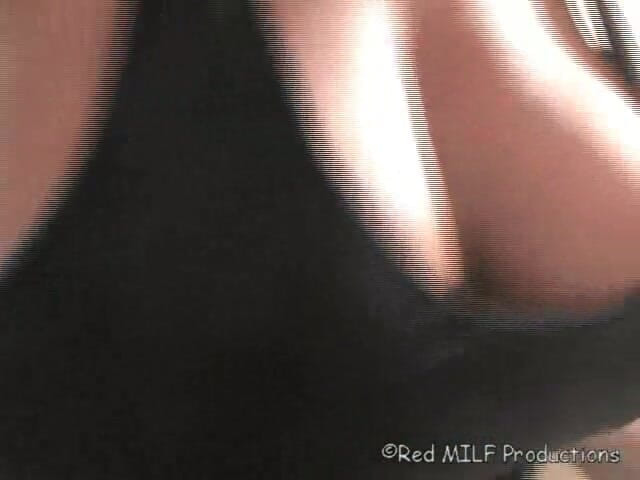 Rachel Steele: Nevlastní matka se svléká pro život